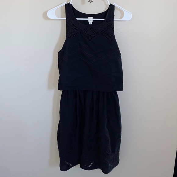 GAP Dresses & Skirts - Gap Eyelet Embroidered Black Sleeveless Dress